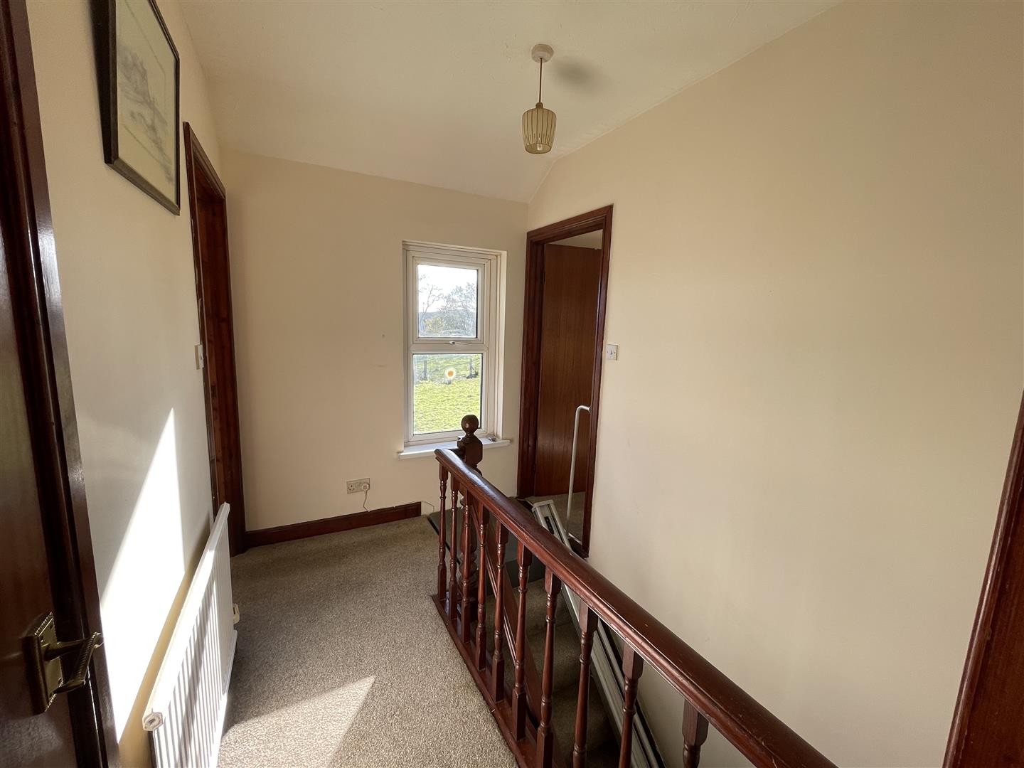 1ST FLOOR - LANDING